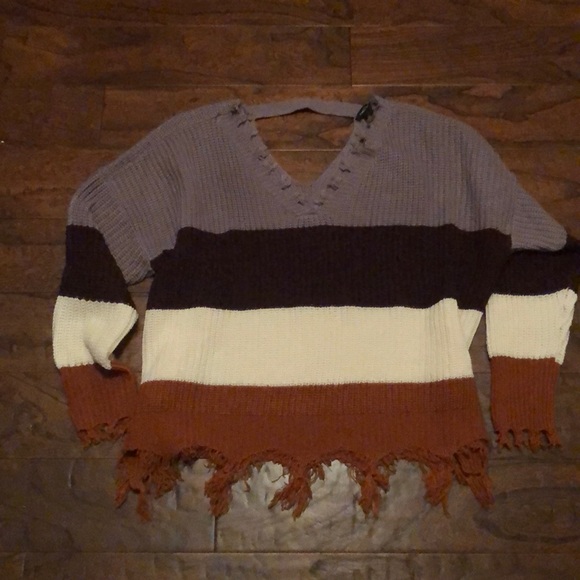 Sweater - Picture 1 of 3